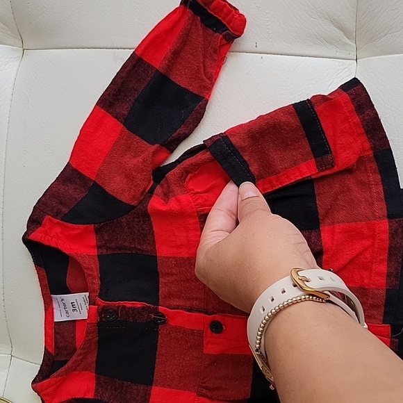 Carters plaid 2 piece set - Picture 3 of 5